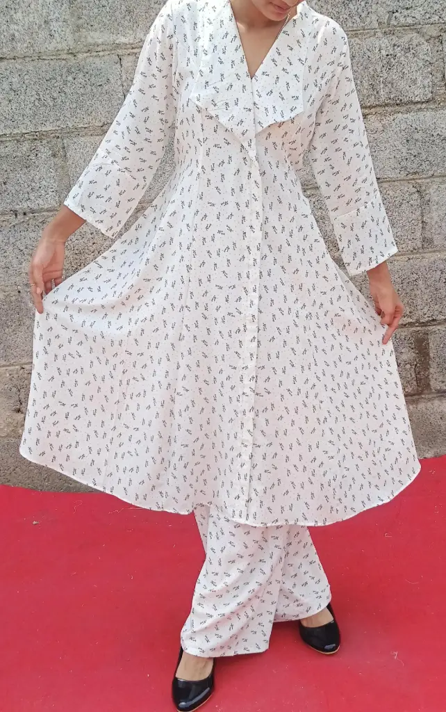TRENDFLARE FUSION FIT FLARE KURTI